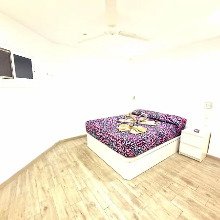 Luxury San Marino & Pool View Holiday home *