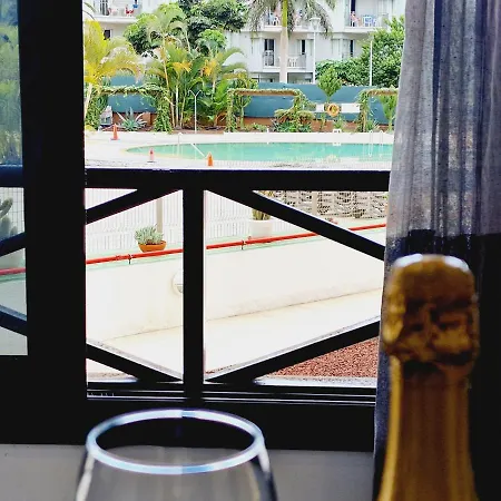 Luxury San Marino & Pool View Holiday home *