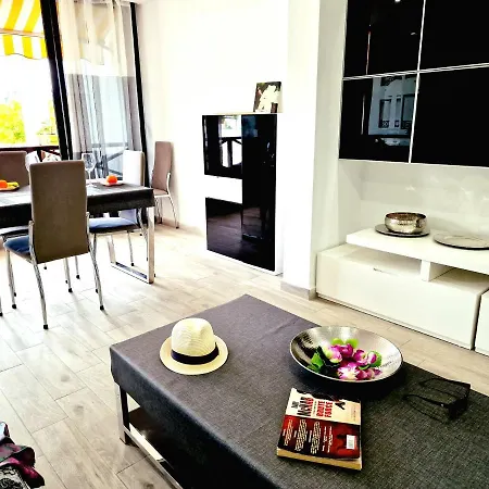 Holiday home Luxury San Marino & Pool View Los Cristianos (Tenerife)